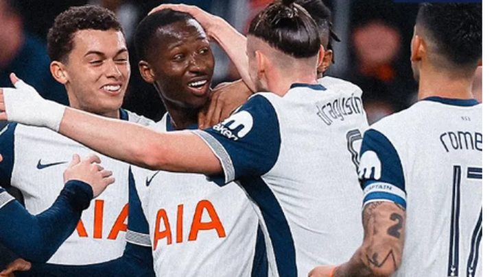 1Gom – Soi Kèo bóng đá Galatasaray vs Tottenham: Dập tắt hưng phấn