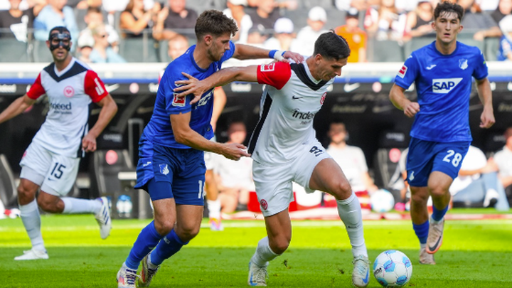 1Gom – Soi Kèo bóng đá Hoffenheim vs Frankfurt: Khách lấn lướt chủ nhà