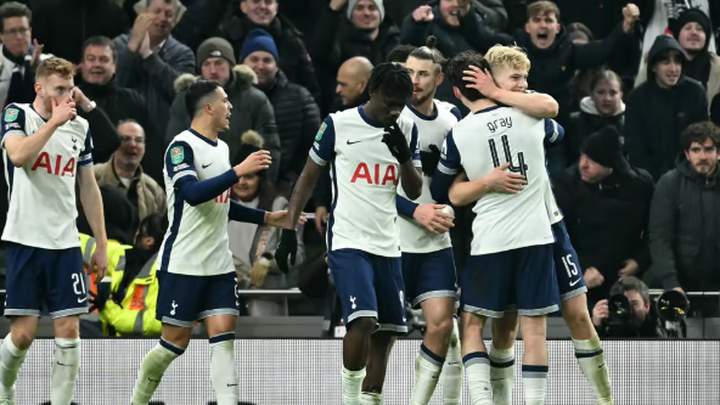 1Gom – Soi Kèo bóng đá Tamworth vs Tottenham: Bữa tiệc bàn thắng